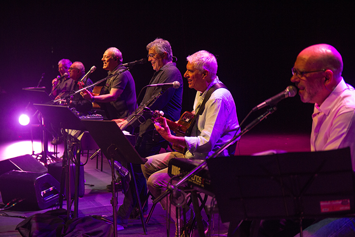 Aos 71, Ivan Lins comemora quase meio século de carreira acompanhado pelos amigos Toquinho e MPB-4 (Foto: Divulgação)