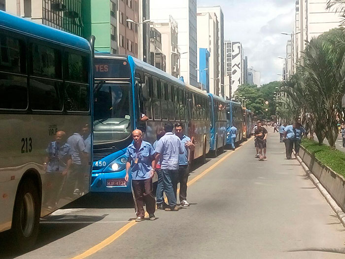 Protesto contra a reforma da Previdência ganha as ruas de Juiz de Fora 31 Leonardo Costa