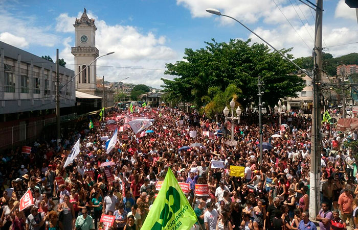 Protesto contra a reforma da Previdência ganha as ruas de Juiz de Fora 38 Leonardo Costa