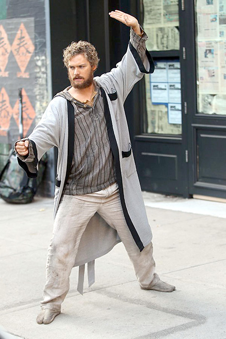 Punho de Ferro chega à Netflix 1 Finn Jones vive o herói na tela