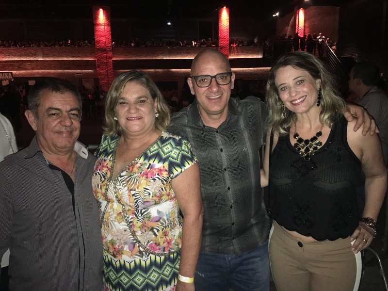 Coluna CR – 04-04-2017 2 Geraldo Paulo e Marilac Oliveira, Jairo Lopes e Ana Flávia clicados em noite de show no Terrazzo