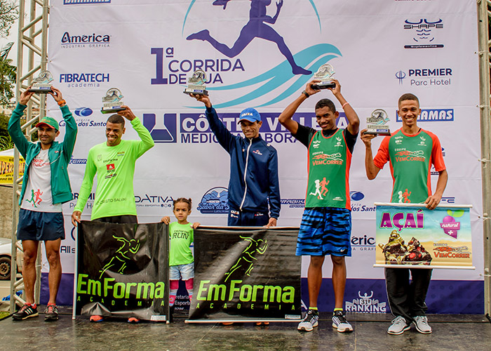 Flávio Stumpf e Claudete Nunes vencem 1ª Corrida do Laboratório Côrtes Villela 1 (Foto: Hugo Keyler/Rumo Certo)