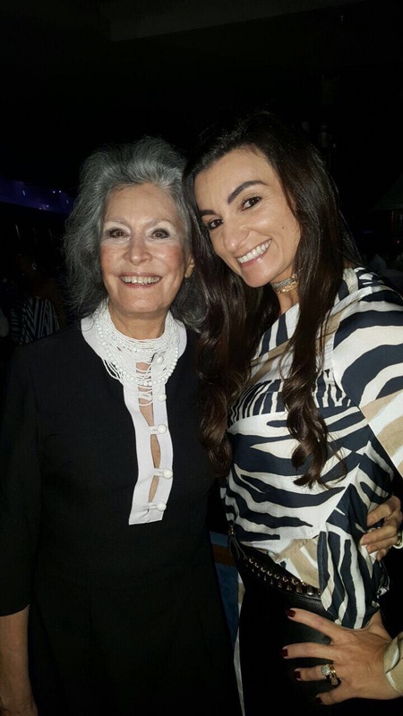 Coluna CR – 27-04-2017 1 Gisela Amaral, ícone da sociedade carioca, e Karla Fortuna, no Le Club, ‘mix’ de boate e restaurante pilotado pela ‘chef’ franco-portuguesa Heaven Delhaye, no Vogue Square, na Barra