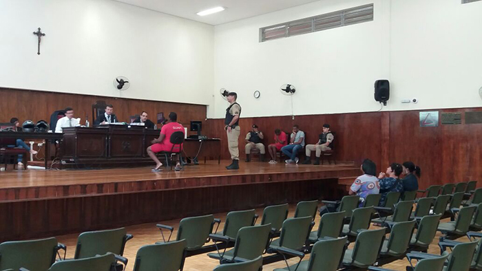 julgamento vivia
