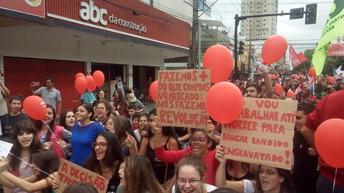Foto: Renan Ribeiro meninas - greve geral