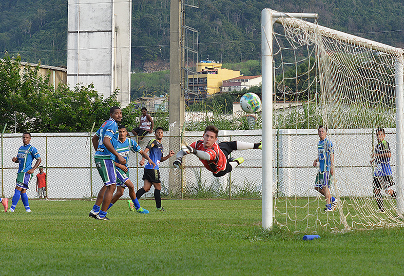 Tupi faz 8 a 0 diante de equipe amadora em jogo-treino no Salles de Oliveira 2 Marcelo Ribeiro