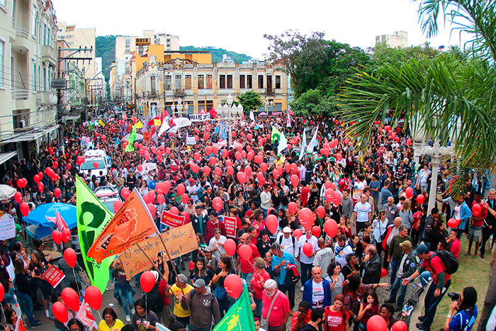 Trabalhadores tomam as ruas contra as reformas 2 Foto: Fernando Priamo