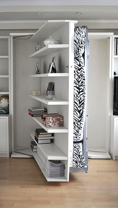 Em casa de mãe, sempre cabe mais um 4 Armários para roupas de cama e banho extra misturam-se na decoração da casa (Foto: Fernndo Priamo)
