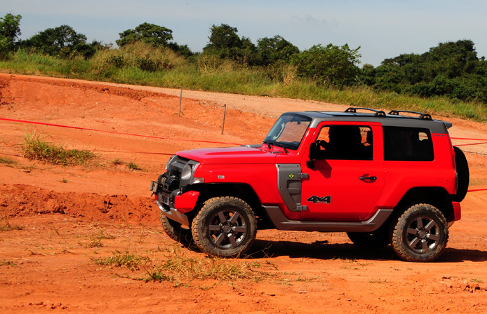 Troller lança a segunda edição da versão Bold e quer ampliar e diversificar mercado do jipe T4 4 jeep