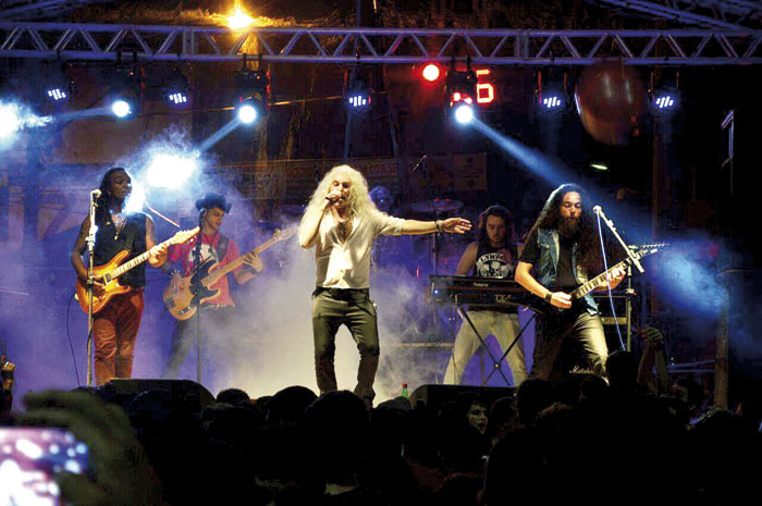 Tuka's Band toca de Whitesnake, Europe e Led Zeppelin a versões mais pesadas do rock nacional. Foto: Divulgação