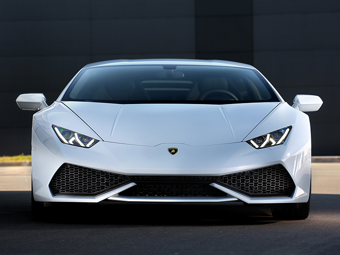 Lamborghini LP 610-4 Huracán tem motor V10 de 610 cv que o faz chegar até os 325 km/h 2 Divulgação