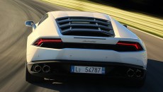Lamborghini LP 610-4 Huracán tem motor V10 de 610 cv que o faz chegar até os 325 km/h 4 vi090517 05