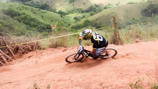 Etapa do Circuito Carioca de Downhill acontece em Levy Gasparian 1 Downhill interna