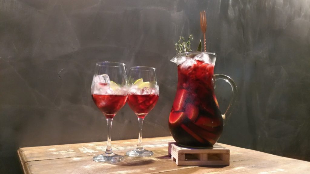 5 lugares para tomar bebidas quentes em Juiz de Fora 6 sangria barceloneta