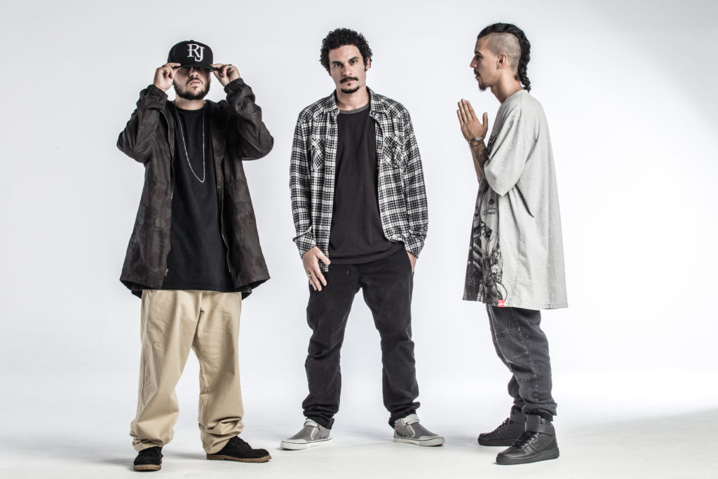 3030 oficial 4 fundo branco