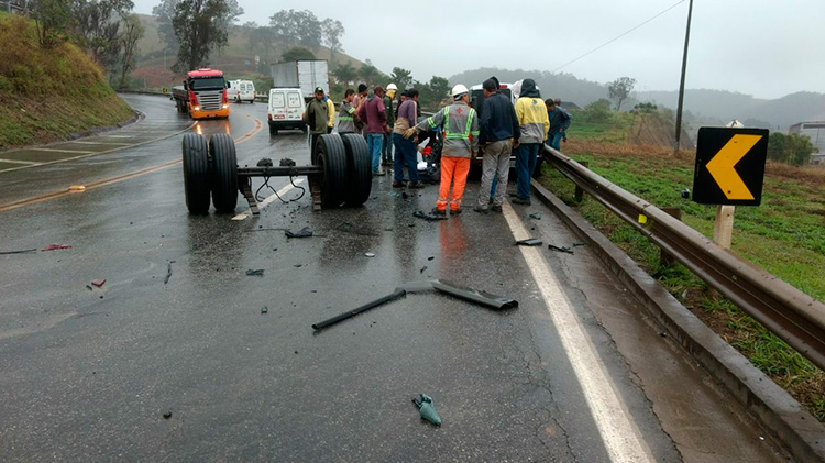 Morre mulher que estava em Doblò atingido por carreta na BR-040 2 Acidente Santos Dumont 2 Antônio Carlos Evangelista1