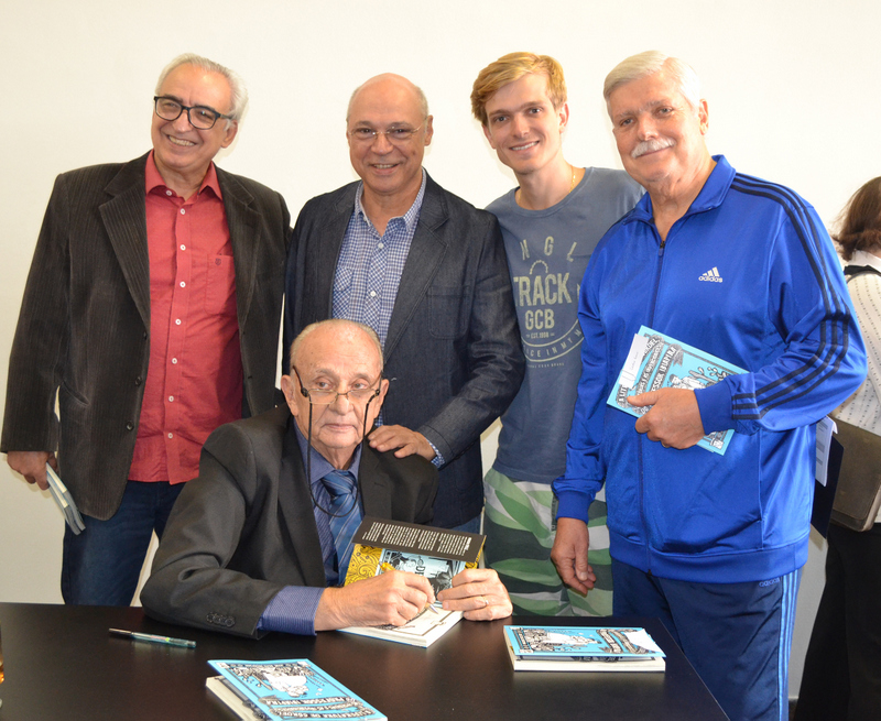 Autor Ibiapina faz sucesso no MAMM 1 Daniel, grande atração da Festa da Banana de Piau, recepcionado por Juarez Coutinho e o neto Renato, no Coqueiro Parc Hotel Foto: Toninho Carvalho