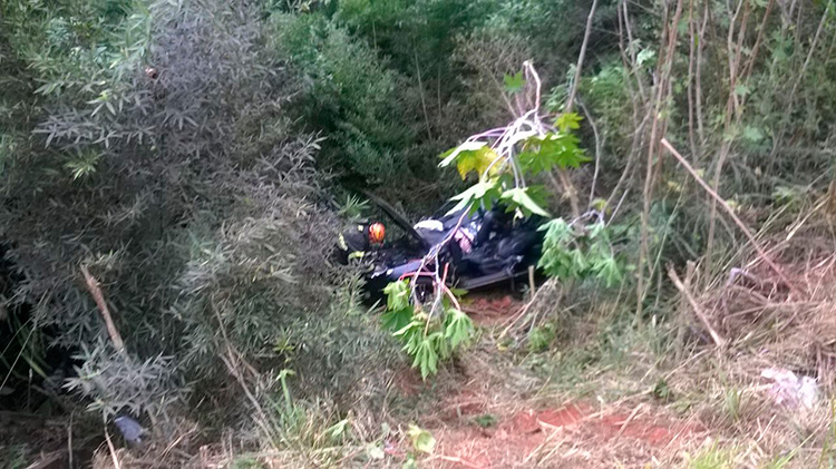 Batida frontal entre dois carros deixa seis pessoas mortas na BR-040 em Juiz de Fora 2 acidente 040 divulgação PRF 2