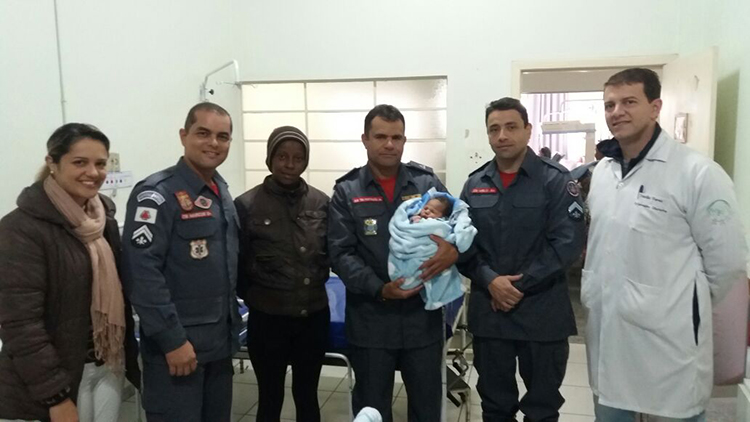 Bombeiros realizam parto em madrugada gelada em Barbacena 1 bebê Barbacena