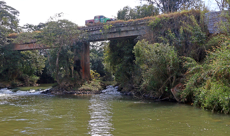 Com visual deslumbrante, Ibitipoca Off Road atrai mais de 500 pilotos 1 ibitipoca off road ponte v leo