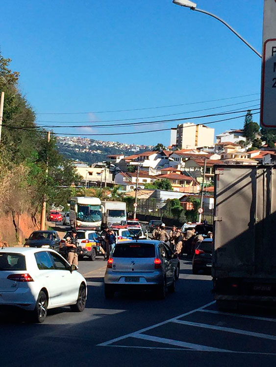 Mais de R$ 130 mil são roubados de agência dos Correios em Tabuleiro 1 tabuleiro