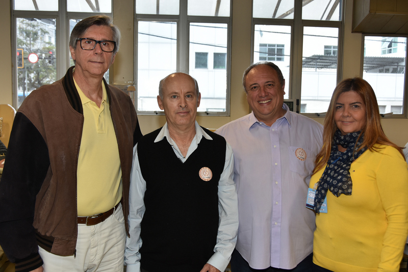 No lançamento da 15ª edição da campanha solidária de doação de sangue do Grupo Bahamas, no Hemominas, João Paulo Baccara, Paulo Roberto Lopes, Pedro Bismarck e Andréa Nicolato Foto: Arcélio Mendonça