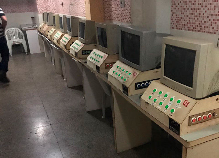 Polícia Civil apreende máquinas caça-níqueis no Manoel Honório 1 caça niqueis pc