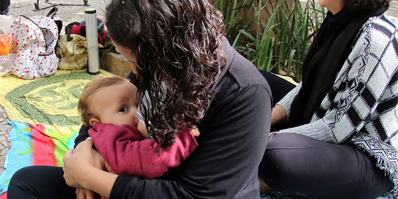 Mães e filhos se encontram no Parque Halfeld para reverenciar amamentação 1 mamaço 21