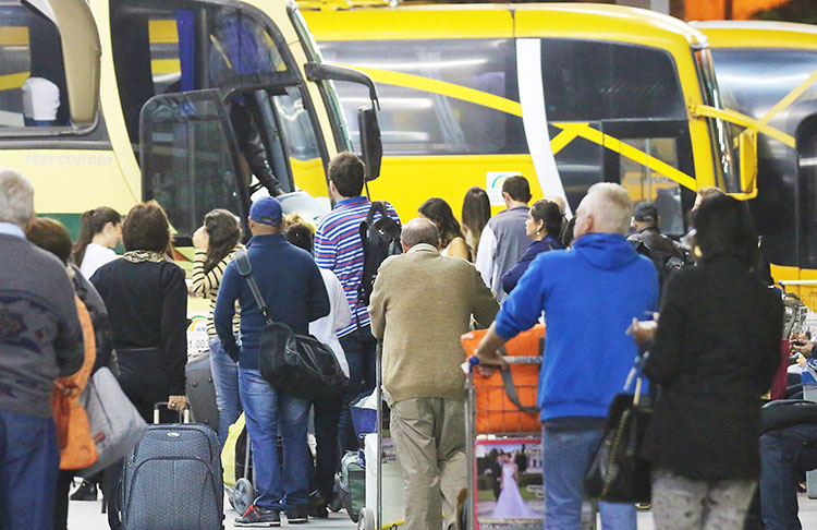 Foto: Leonardo Costa onibus leo
