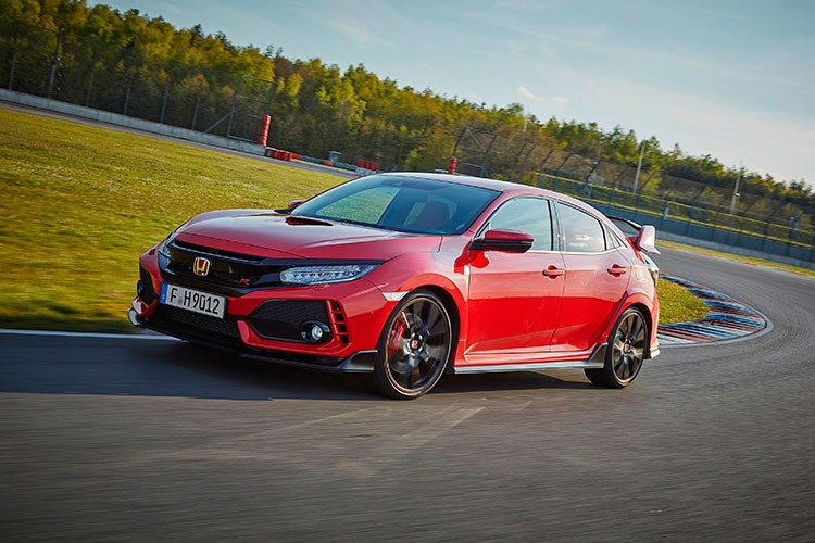 Com motor de 320cv, Honda Civic Type R é testado 7 vi150817 02
