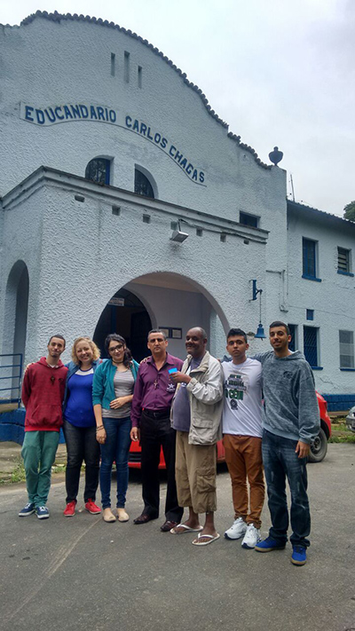 Ação voluntária arrecada livros infantis e brinquedos para doação 1 Cristo ajuda