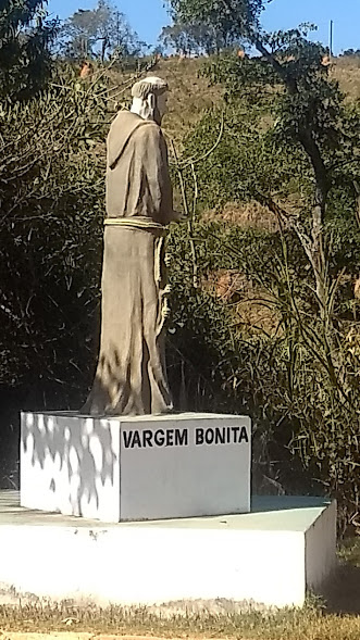 Serra da Canastra, ecoturismo e gastronomia mineira 5 Estátua São Francisco