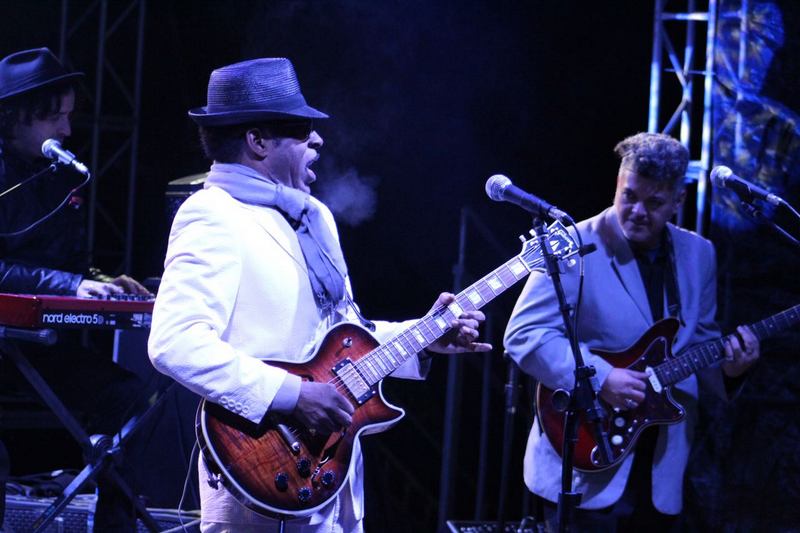 blues-2