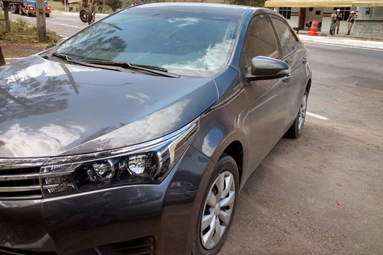 PMR prende homem com carro de luxo clonado 1 corolla2