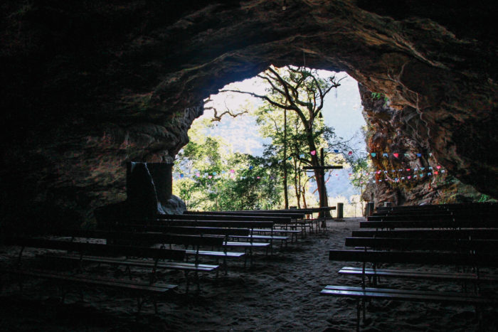 7 cidades para conhecer em um bate e volta partindo de Juiz de Fora 3 Gruta do Funil em Rio Preto, Minas Gerais