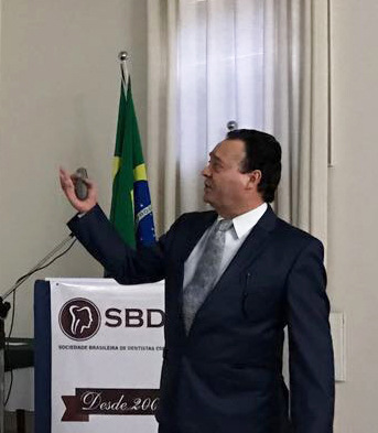 1-Mauro-Cruz 1-Mauro-Cruz