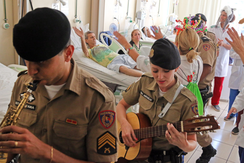 Banda da PM cria projeto para realizar visitas a instituições de Juiz de Fora 1 10.10.2017 05.10.39 h d9