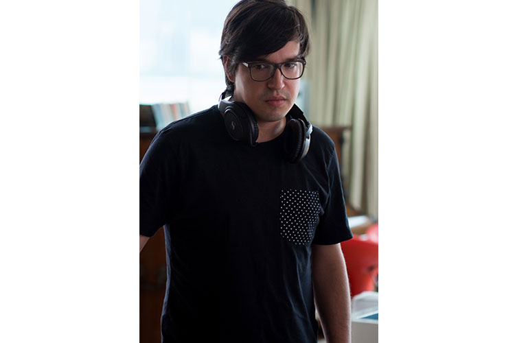 7 7