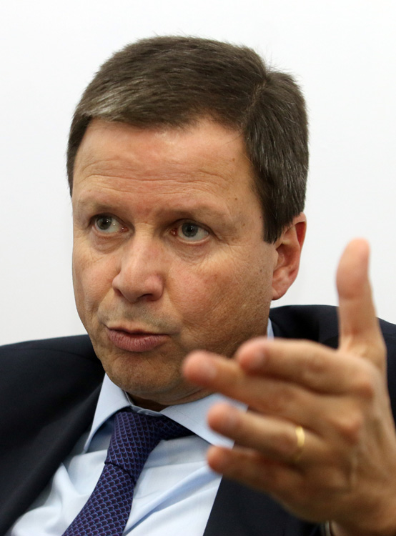 Dirigente da OAB nacional avalia cenário político brasileiro 1 Claudio1