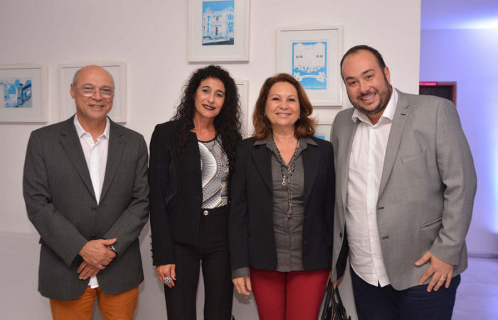 Hugo Borges, Suzana Neves, Norma Souza Gomes e o filho Diogo no Encontro com CR, anteontem, na sede do Grupo Solar de Comunicação Foto: Marcelo Ribeiro