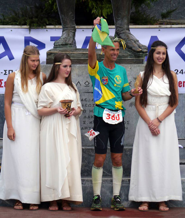 Ultramaratonista juiz-forano chega em 16º no Spartathlon Ultra Race, na Grécia 1 Farinazzo Spartathlon