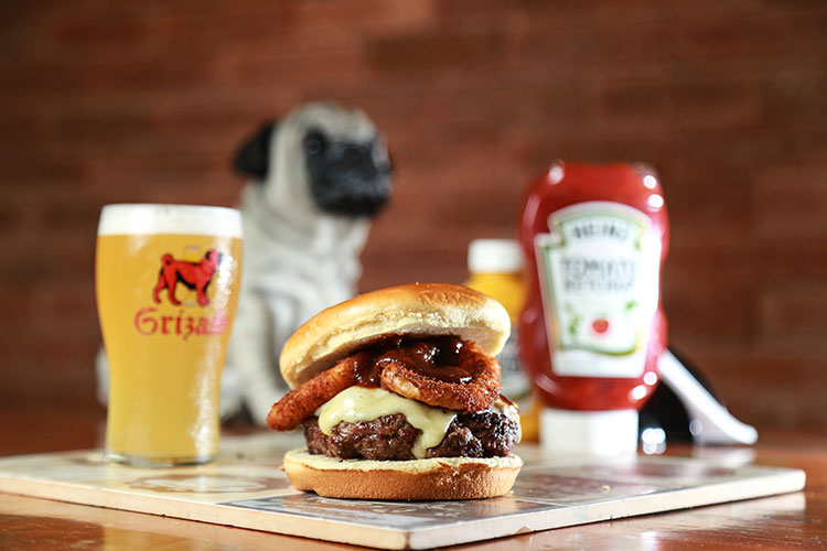 Hamburguerias artesanais na Praça do São Mateus 5 GrizasBrewpub