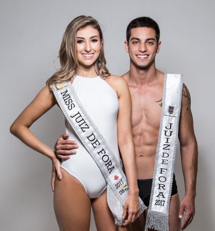 A Miss Juiz de Fora, Isabela Stumpf e o Mister Gabriel Vital 1 A Miss Juiz de Fora, Isabela Stumpf e o Mister Gabriel Vital, clicados com ‘make’ de Cláudia Lamas e produção de Diley Almeida Foto: Wagner Emerich