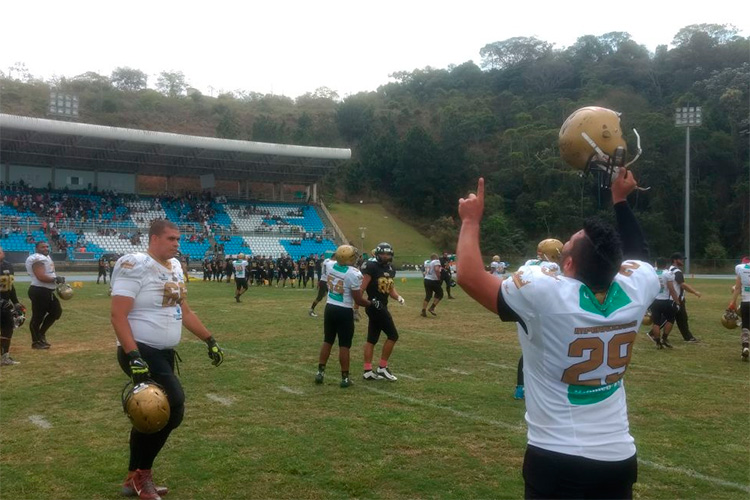 Com forte defesa, JF Imperadores vence Macaé Oilers e vai às quartas da Liga Nacional 2 Sem Título 1