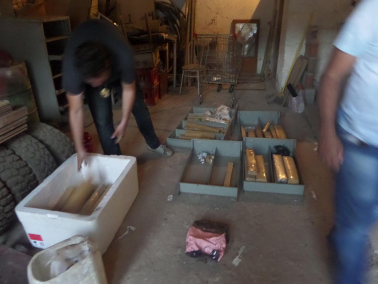 Polícia Civil apreende mais de 100 kg de maconha na Vila Ideal 1 drogas pc