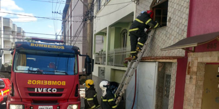 Bombeiros combatem princípio de incêndio no Granbery 1 incendio granbery
