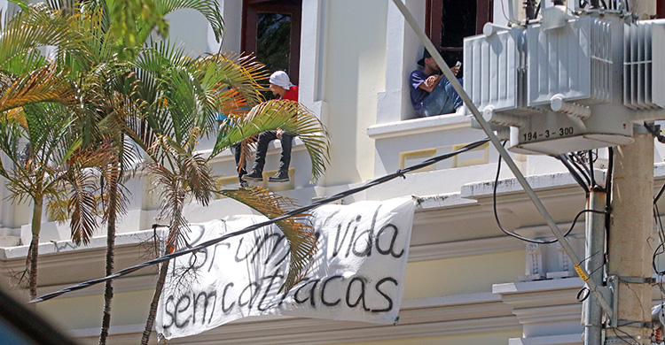 por uma vida sem catracas leo