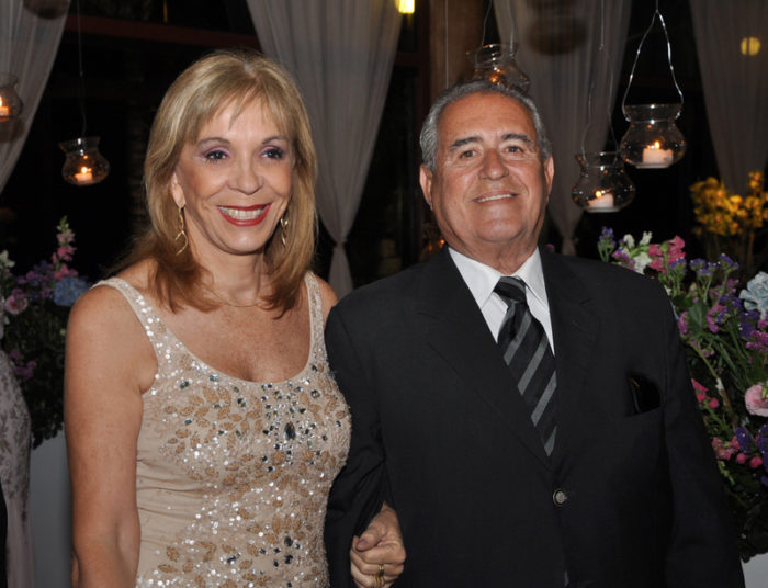 CR com a dupla Renan & Christiano e o produtor Rian Toledo 2 Suely Mattos e Eduardo Villela de Andrade, que hoje comemora seu ‘niver’ recebendo amigos cariocas e mineiros para churrasco, no luxuoso prédio em Ipanema Foto: Wólmer Monteiro