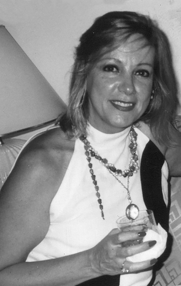 A beleza de Raiza Bassolli iluminando a coluna 3 Elinélia Jucá em 1992
