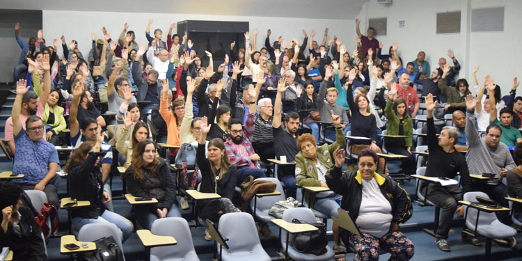 Servidores da UFJF entram de greve por tempo indeterminado 1 Sindicado UFJF Facebook Sintufejuf1